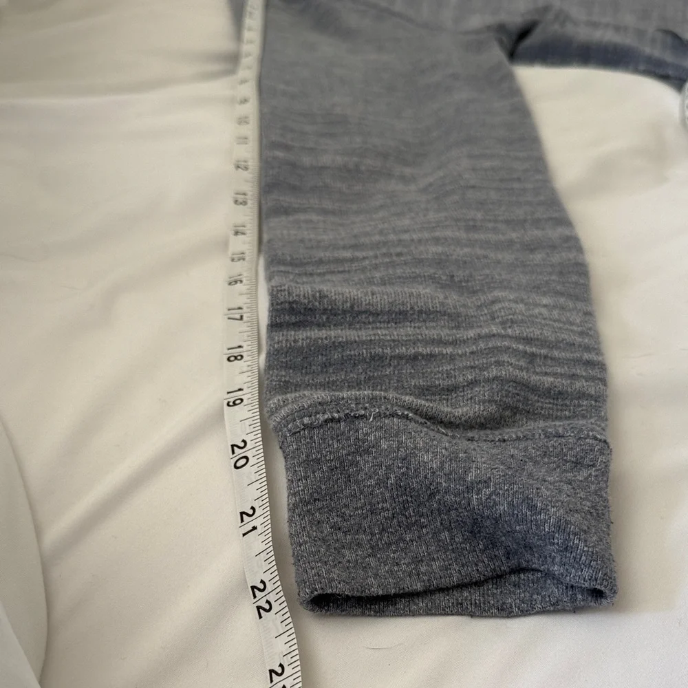 Abercrombie & Fitch Light Blue V-Neck Hooded Sweater Size M/L - Picture 9 of 9